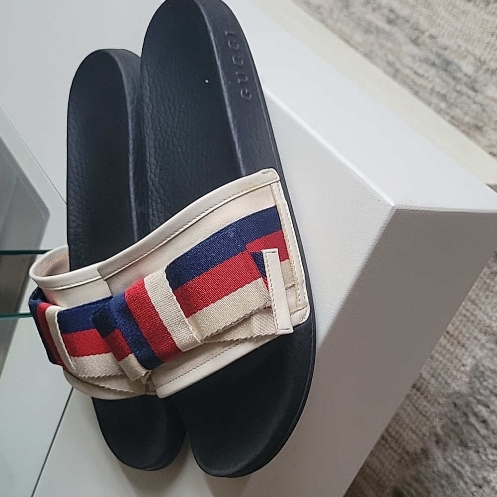 Gucci sandals